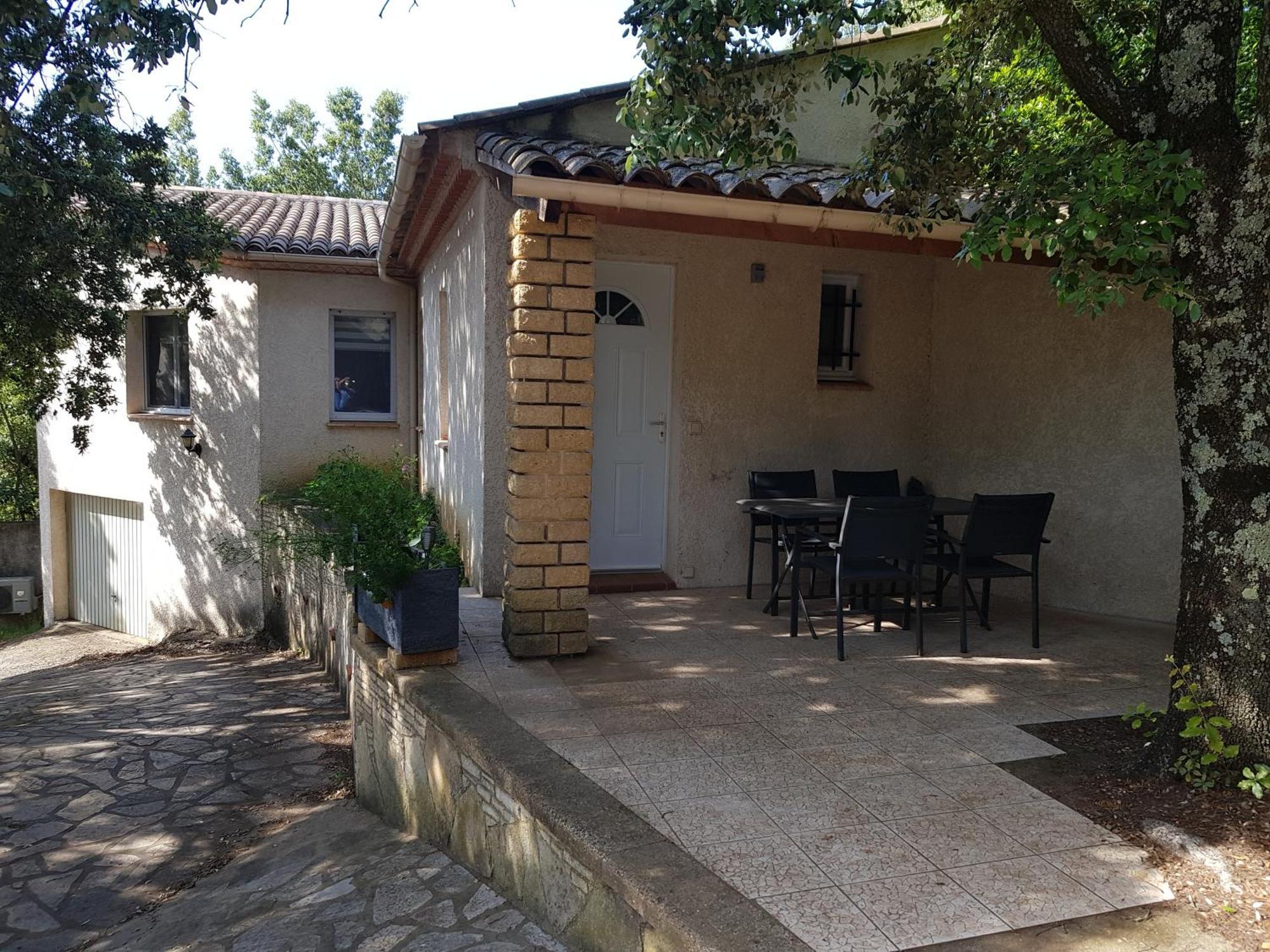 Maison Au Calme Castillon-du-Gard Zewnętrze zdjęcie
